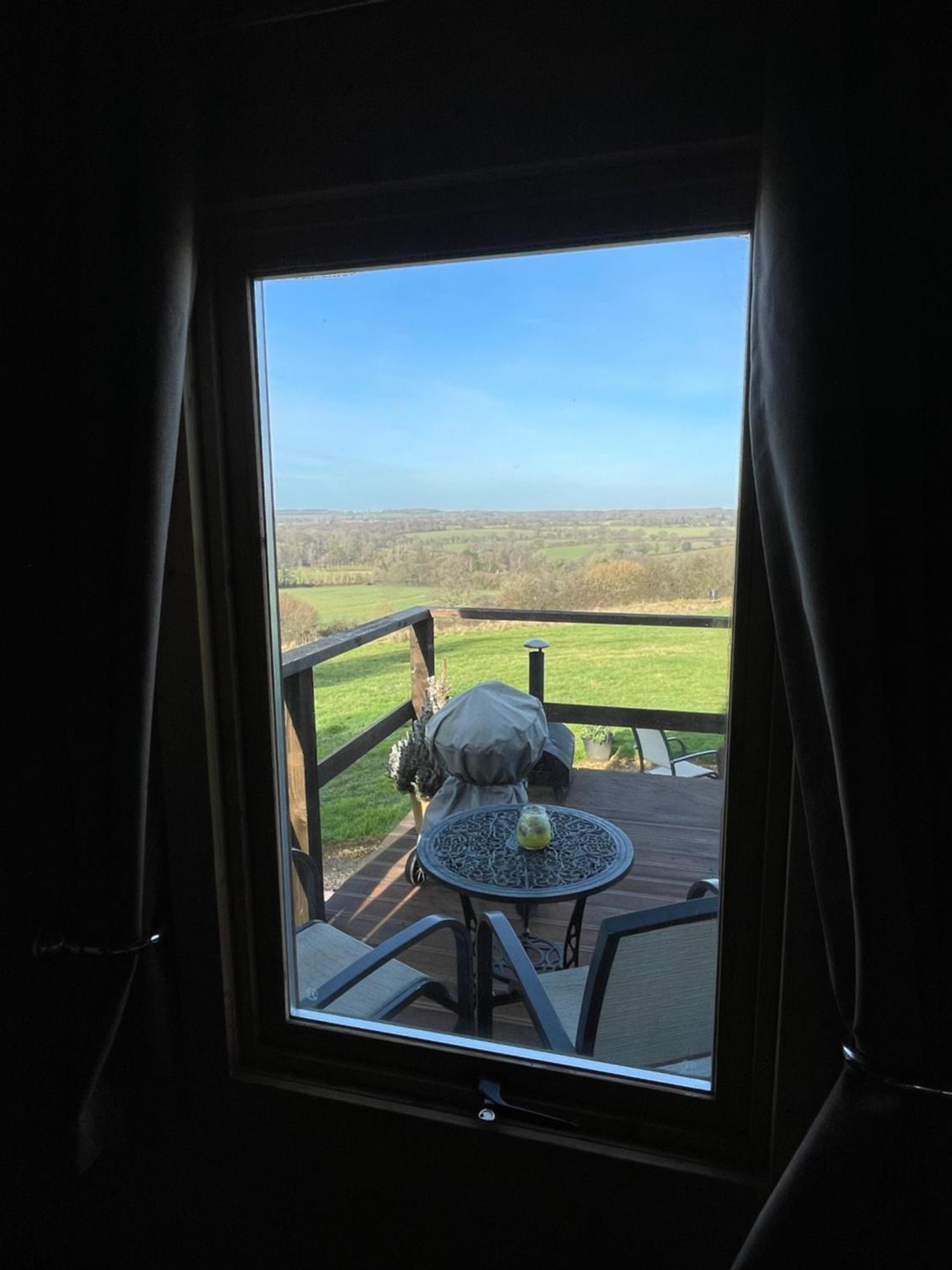 Cosy Cabin In Annie'S Meadow West Meon Экстерьер фото
