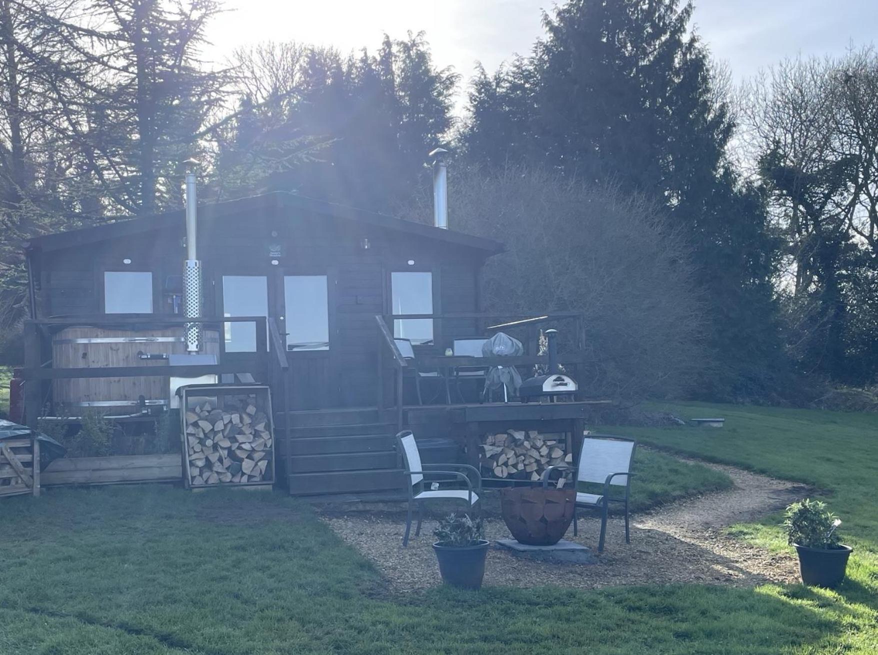 Cosy Cabin In Annie'S Meadow West Meon Экстерьер фото