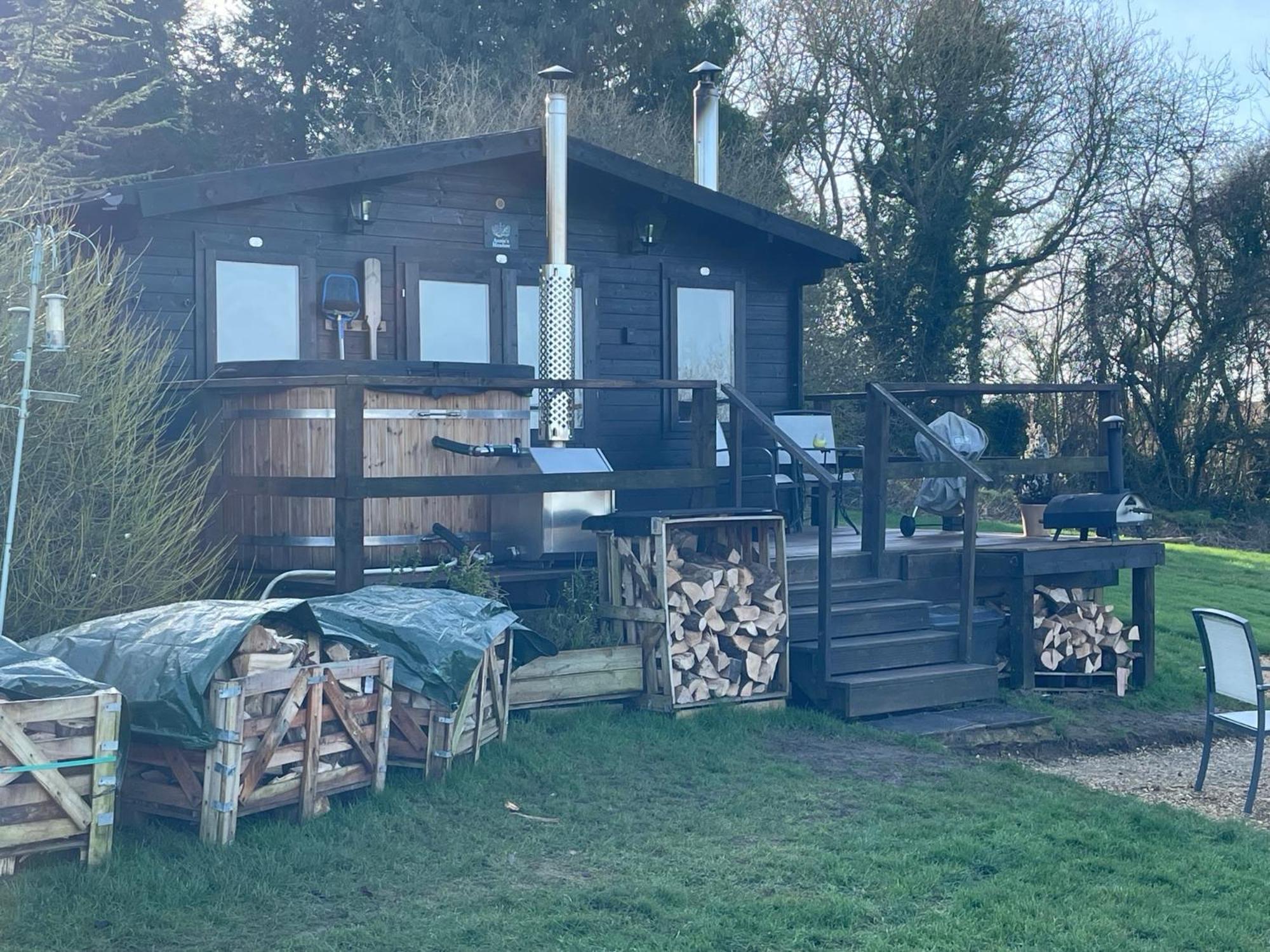 Cosy Cabin In Annie'S Meadow West Meon Экстерьер фото